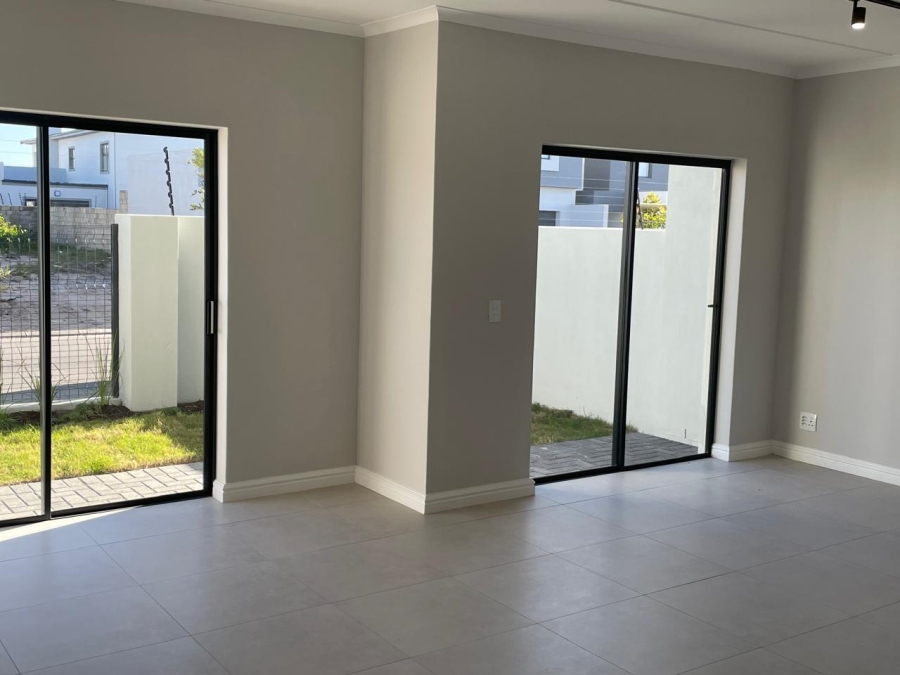 3 Bedroom Property for Sale in Sandown Western Cape